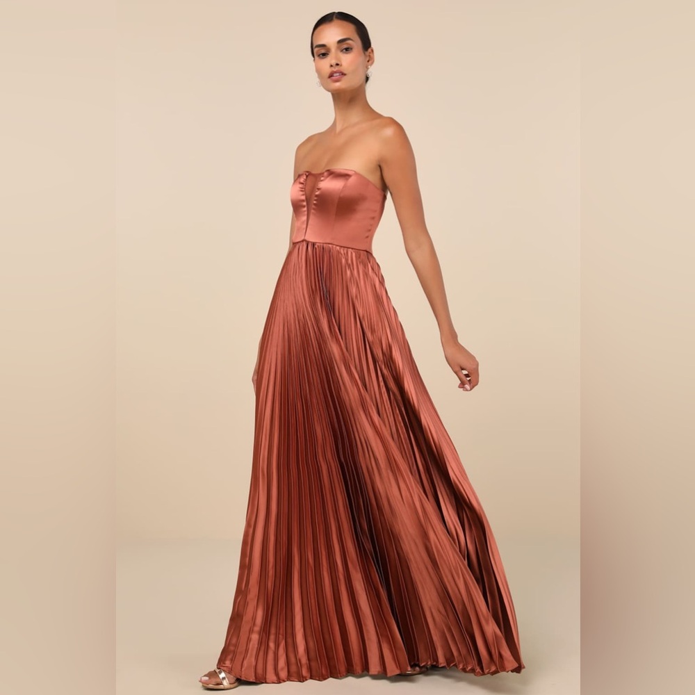 NWT | Lulus | Perfected Elegance Mauve Satin Pleated Strapless Maxi Dress | Sz M - Picture 2 of 10